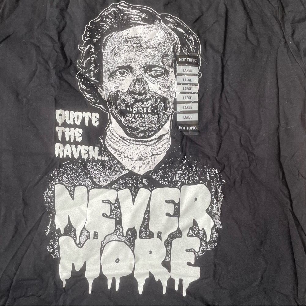 NWT Hot Topic GLOW IN THE DARK Zombie Edgar Allan Poe Tee - Picture 2 of 4